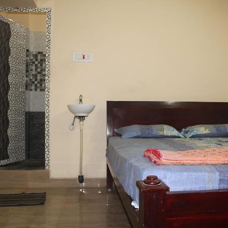 Selvalakshmi Restaurant And Lodge Tiruvannāmalai Extérieur photo